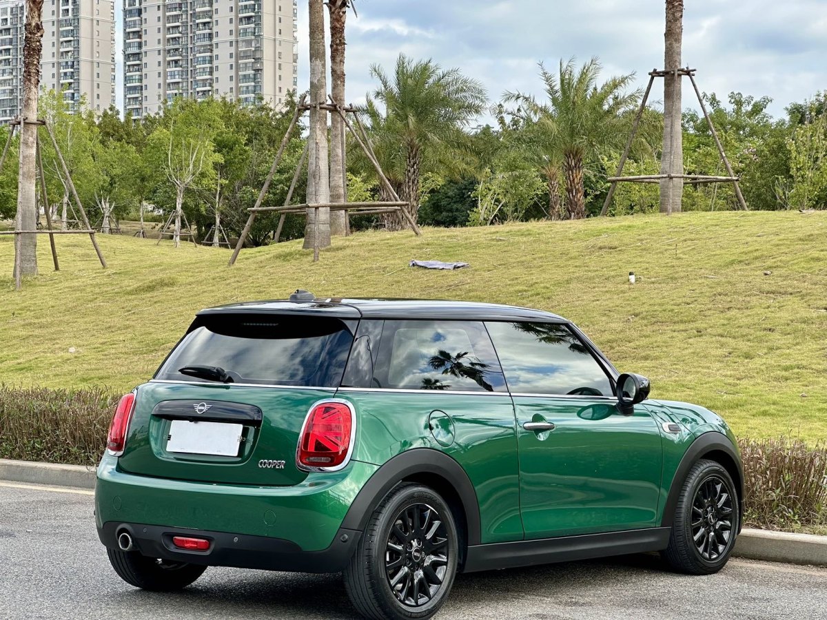 MINI MINI  2020款 1.5T COOPER 經(jīng)典派圖片