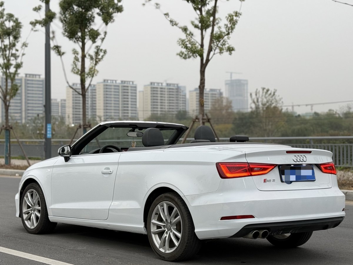 2015年2月奧迪 奧迪A3  2015款 Cabriolet 40 TFSI