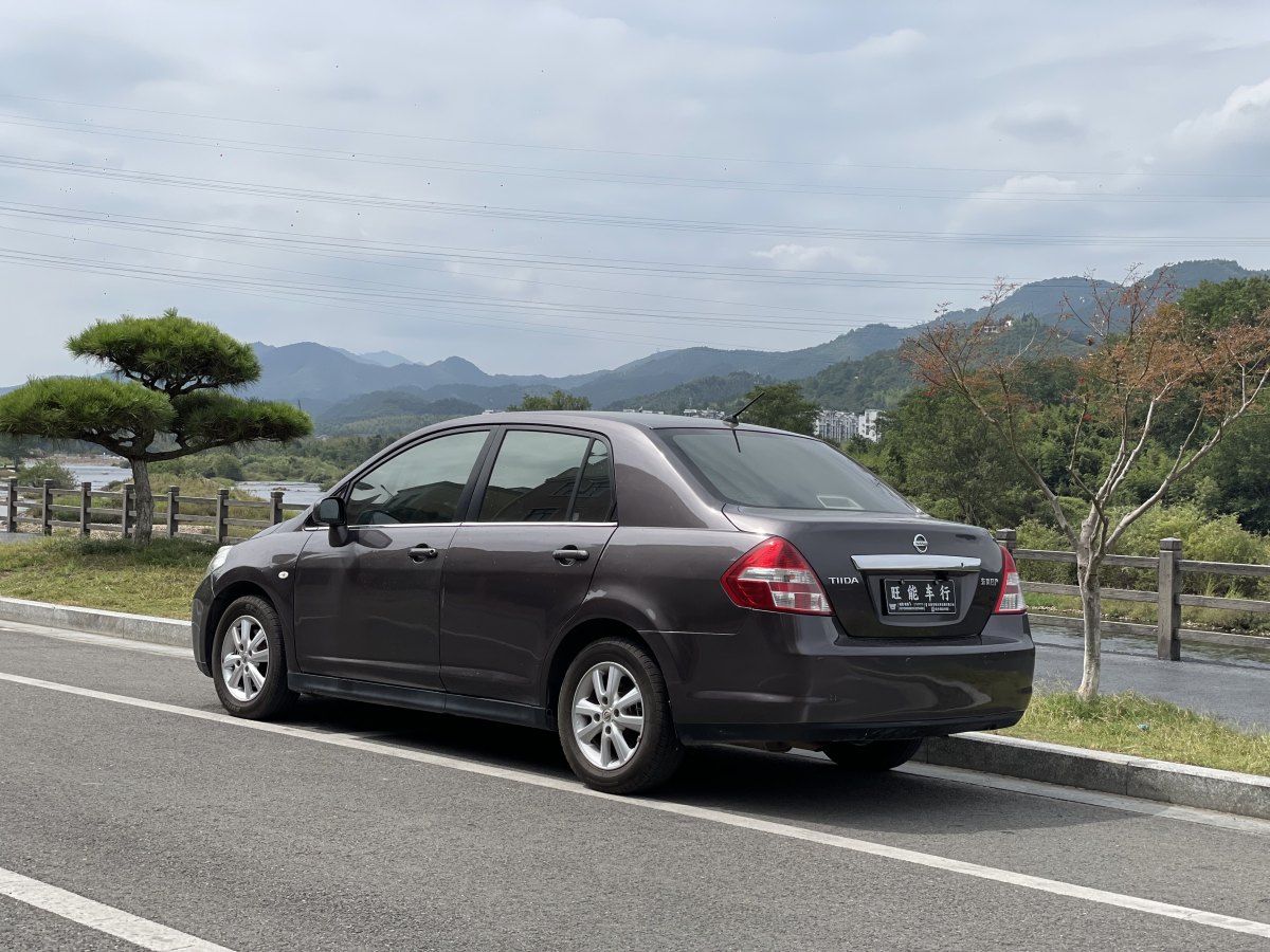 日產(chǎn) 頤達  2008款 1.6L 自動豪華型圖片