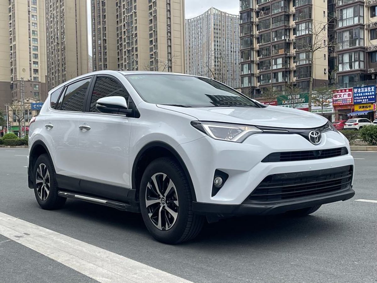 豐田 RAV4榮放  2016款 2.0L CVT兩驅(qū)風(fēng)尚版圖片