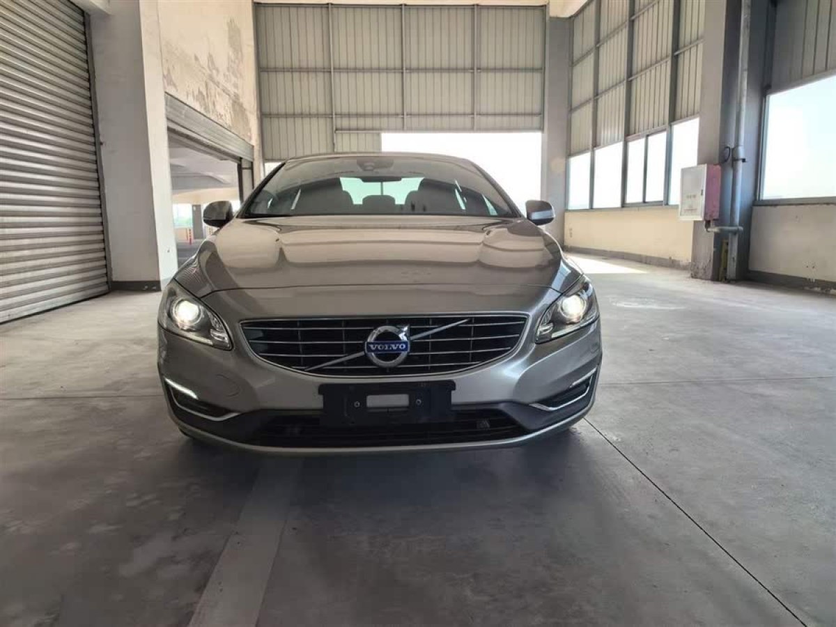 沃爾沃 S60  2016款 L 2.0T T4 智遠(yuǎn)版圖片