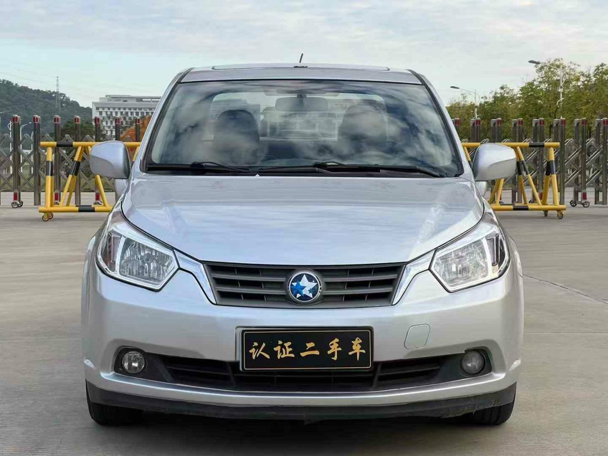 啟辰 D50  2014款 1.6L 自動(dòng)精彩版圖片