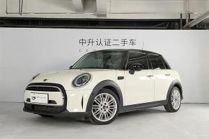 MINI MINI 改款 1.5T COOPER 經(jīng)典派 五門版