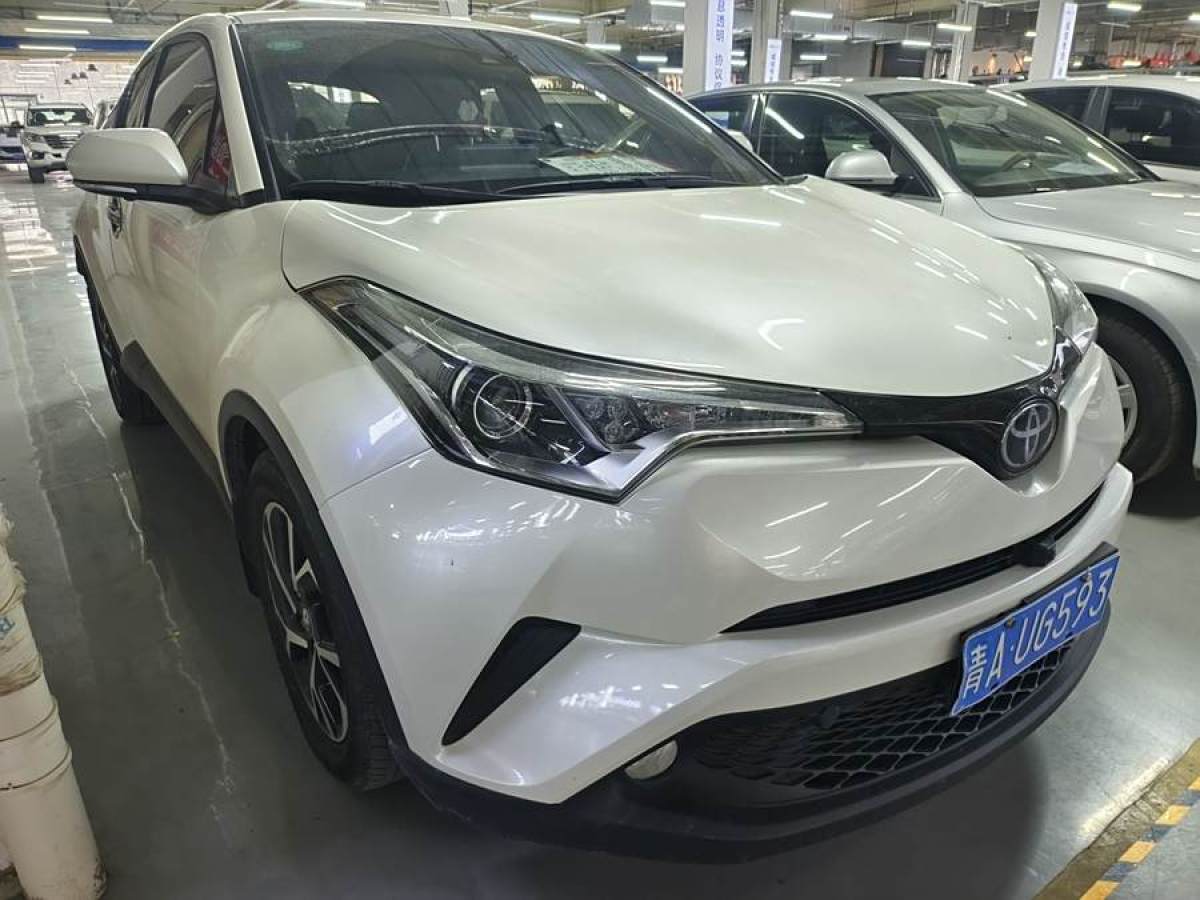 2020年6月豐田 C-HR  2020款 2.0L 領(lǐng)先版