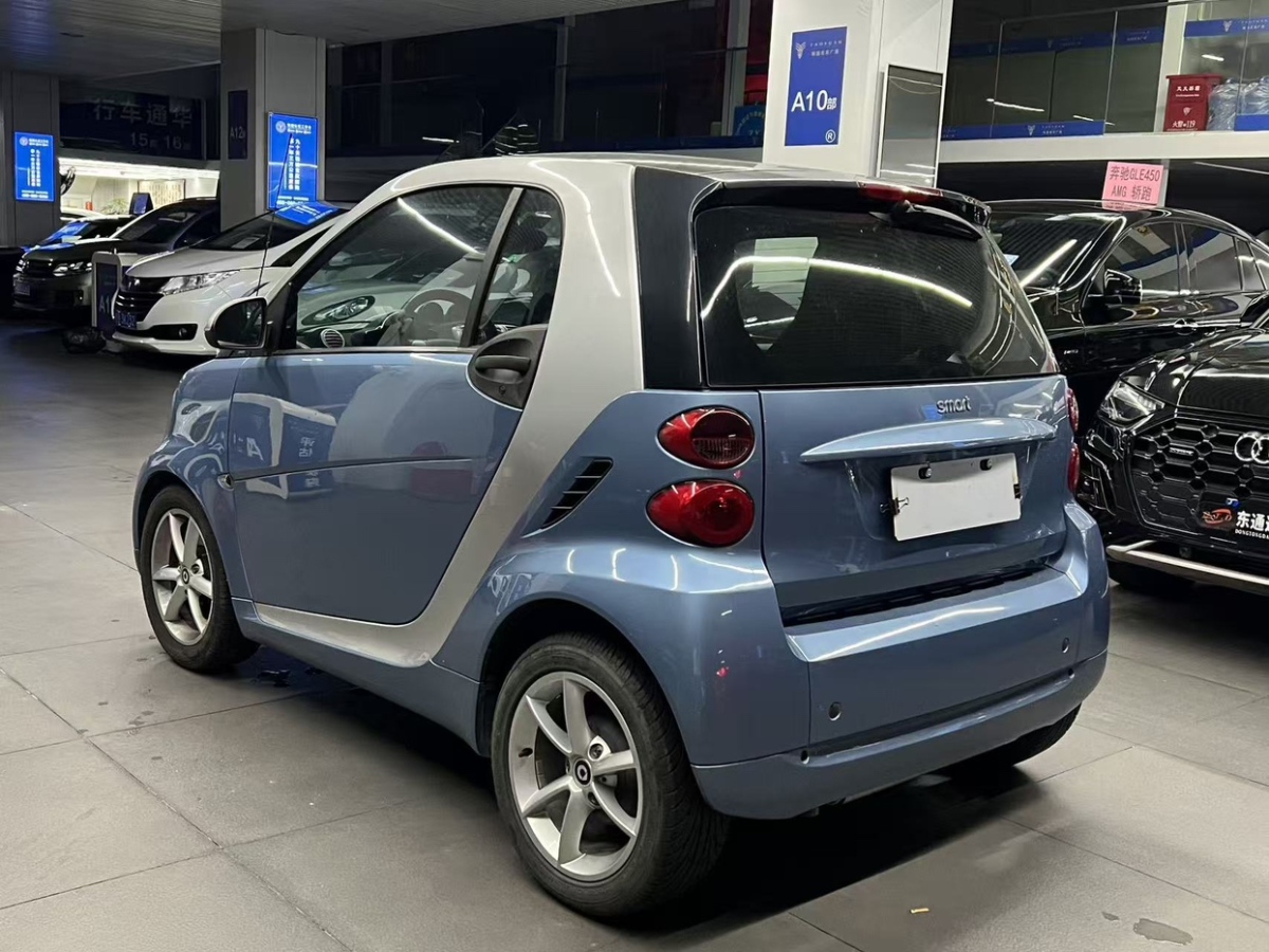 smart fortwo  2011款 1.0T 兔年特別版圖片