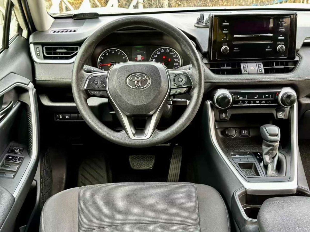 豐田 RAV4榮放  2021款 2.0L CVT兩驅(qū)尊貴版圖片