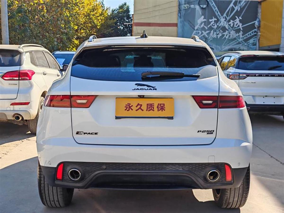 捷豹 E-PACE  2024款 耀黑運(yùn)動版 R-DYNAMIC SE BLACK圖片