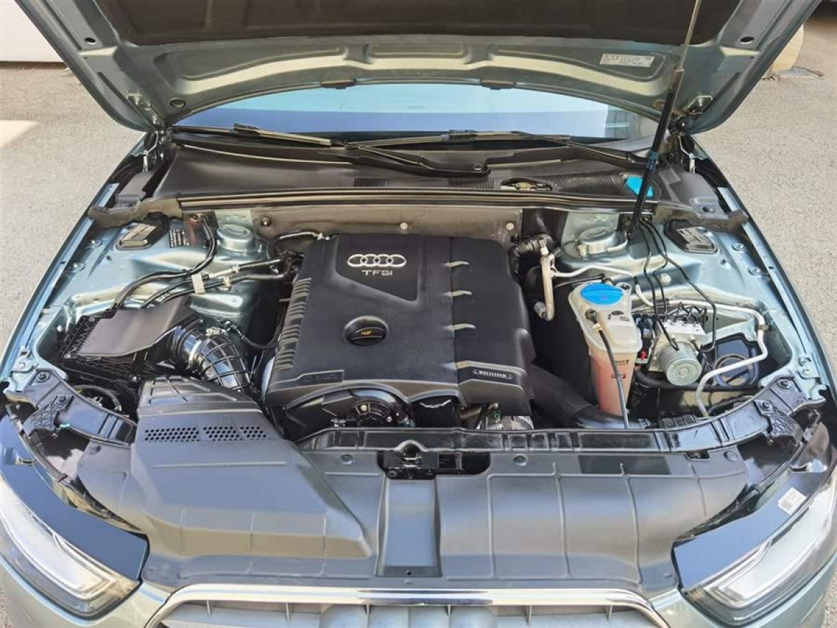 奧迪 奧迪A4L  2013款 35 TFSI 自動標準型圖片