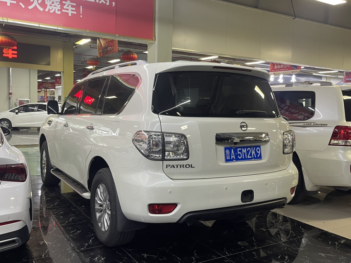 日產(chǎn) 途樂(lè)  2018款 4.0L 領(lǐng)英型圖片