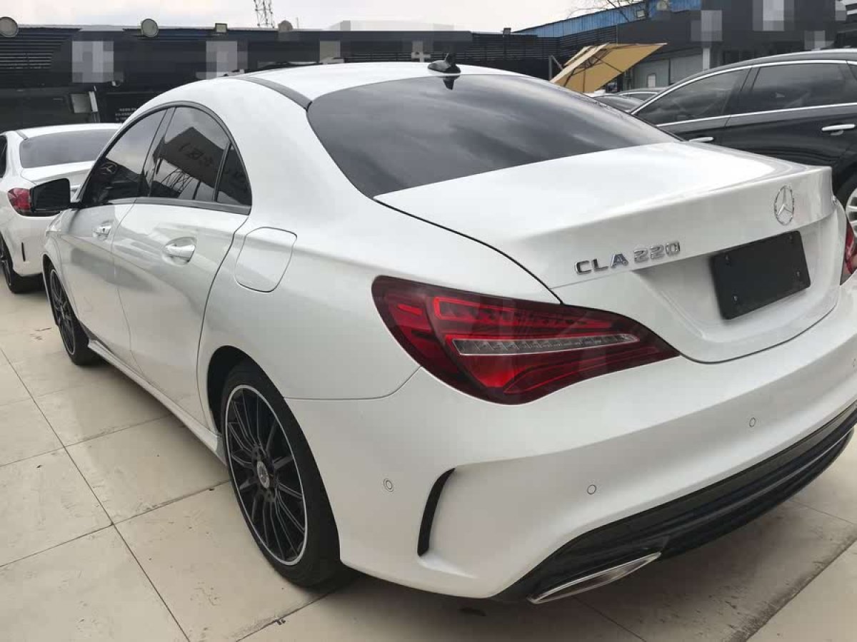 奔馳 奔馳CLA級  2018款 CLA 220 4MATIC圖片