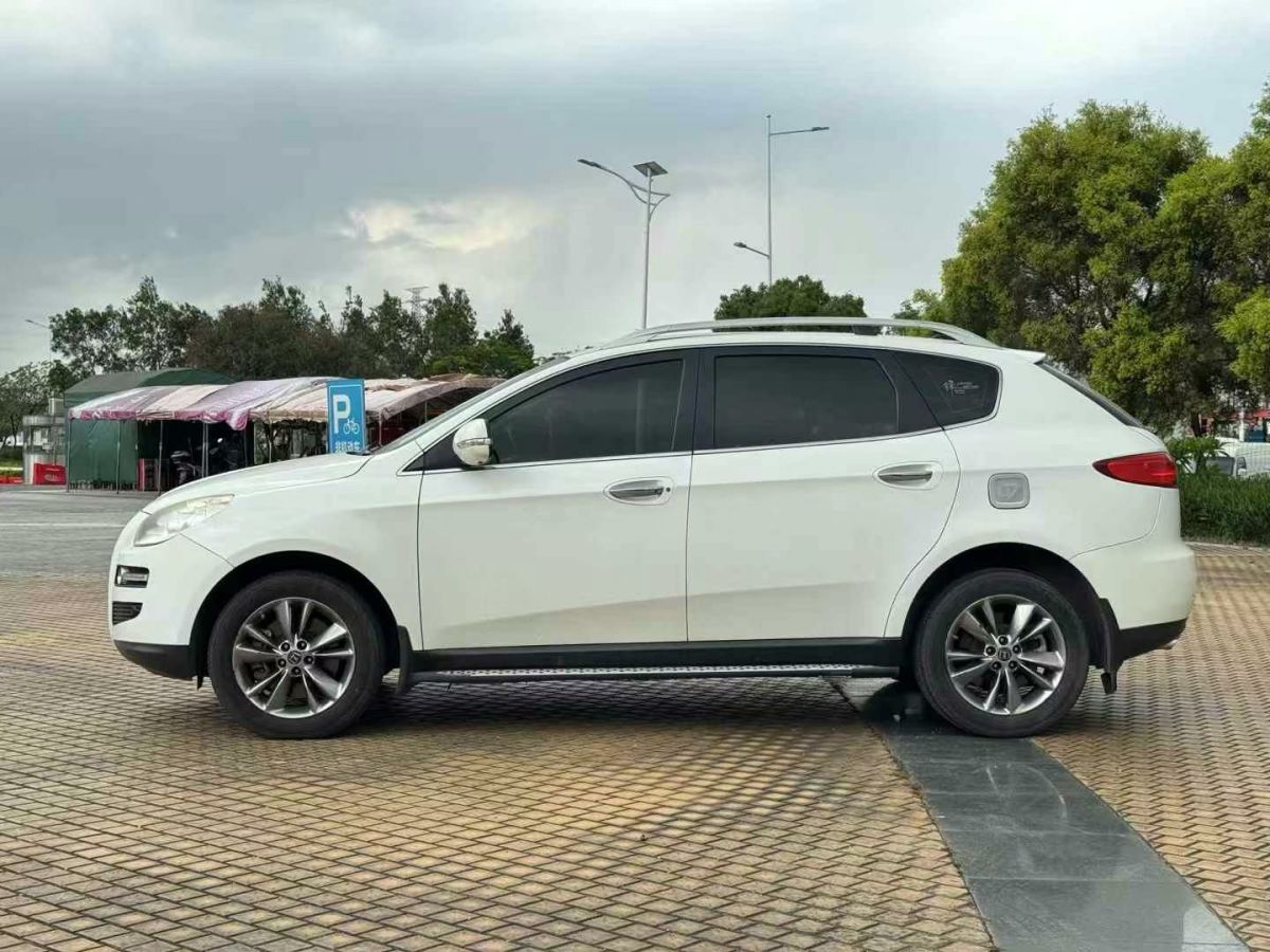 納智捷 大7 SUV  2013款 鋒芒限量版 2.2T 四驅(qū)智尊型圖片