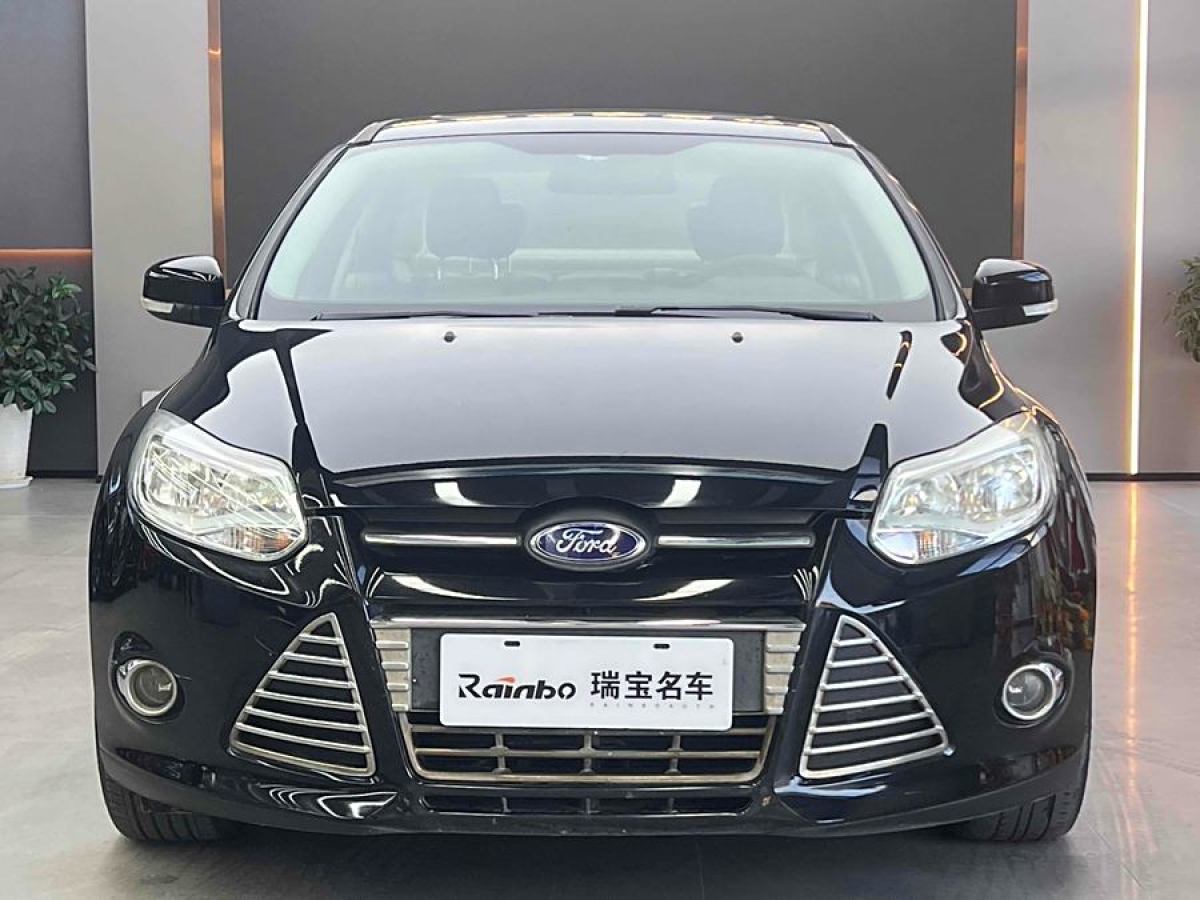 2012年11月福特 ?？怂? 2012款 三廂 1.6L 自動(dòng)舒適型