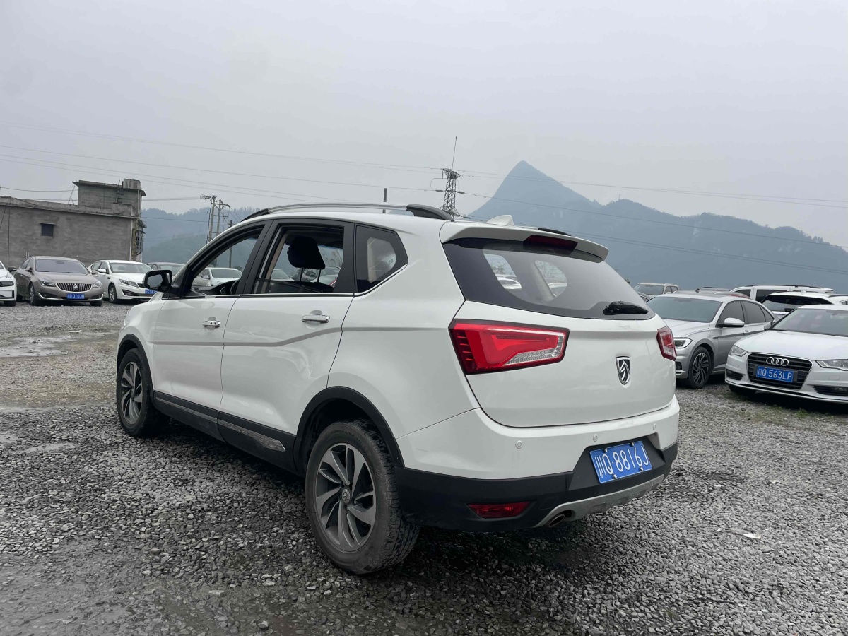 寶駿 560  2015款 1.8L 手動精英型圖片