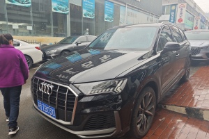 奧迪Q7 奧迪 55 TFSI quattro S line運動型