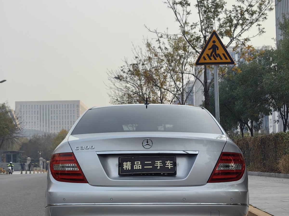 奔馳 奔馳C級  2011款 C 300 時尚型圖片