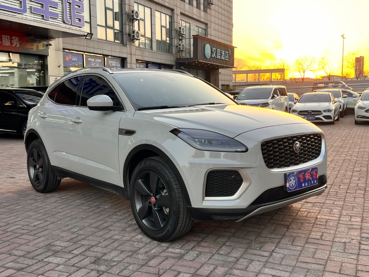 捷豹 E-PACE  2024款 進(jìn)取運(yùn)動版 R-DYNAMIC S圖片