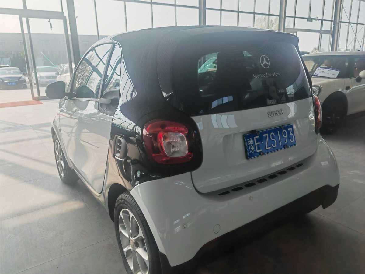 2018年11月smart forfour  2018款 0.9T 66千瓦風(fēng)尚型