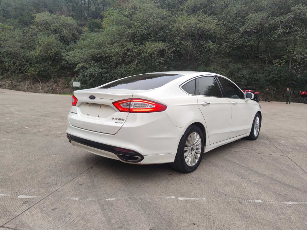 福特 蒙迪歐  2013款 2.0L GTDi200時(shí)尚型圖片