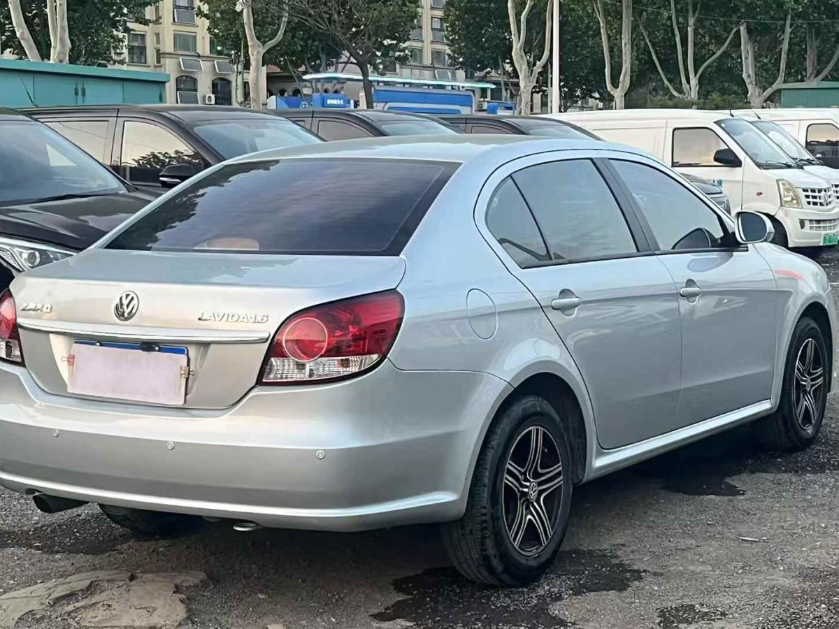 大眾 朗逸  2013款 1.4 TSI 豪華導(dǎo)航版圖片