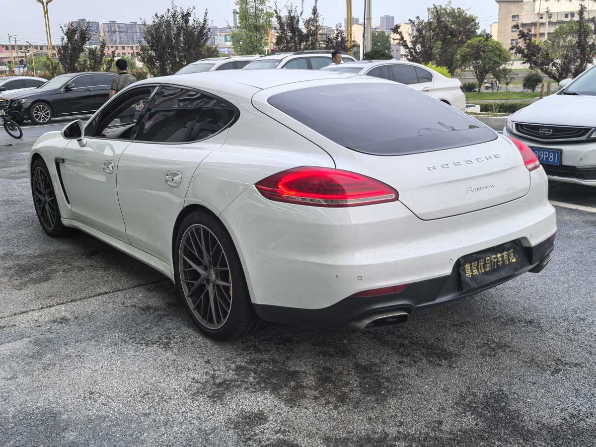 保時(shí)捷 Panamera  2014款 Panamera 4 3.0T圖片