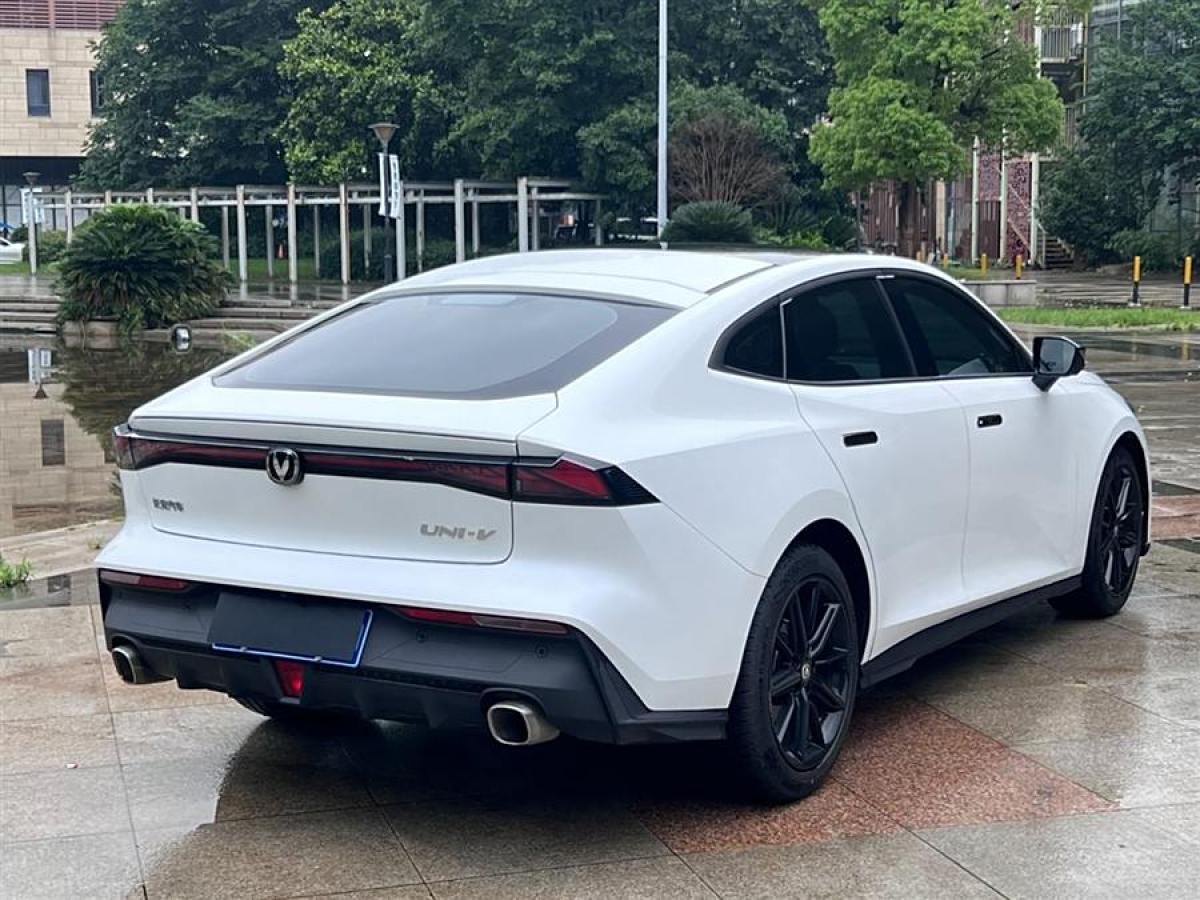 長安 長安UNI-V  2022款 1.5T 卓越型圖片