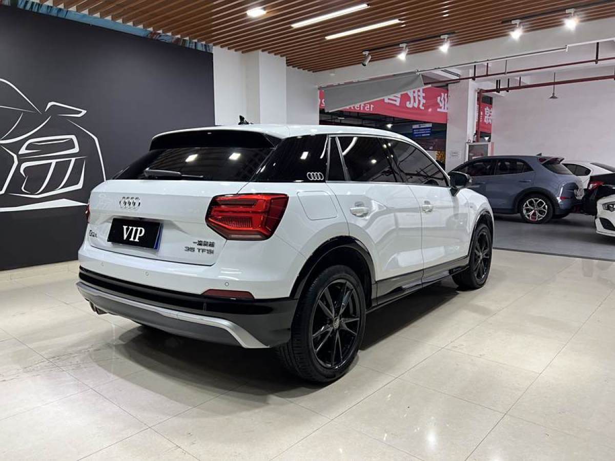 奧迪 奧迪Q2L  2021款 35 TFSI 時尚動感型圖片