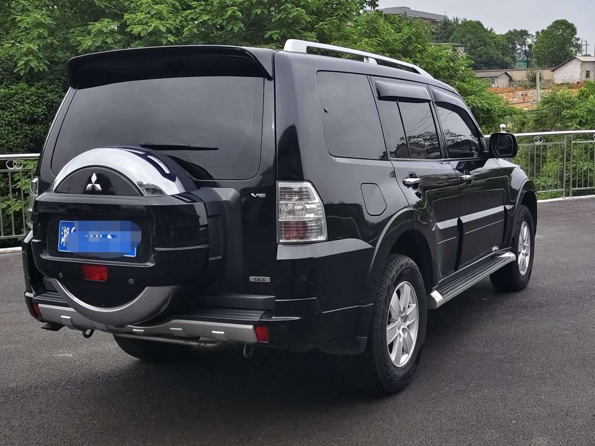 三菱 帕杰羅  2010款 3.0L 自動豪華版圖片