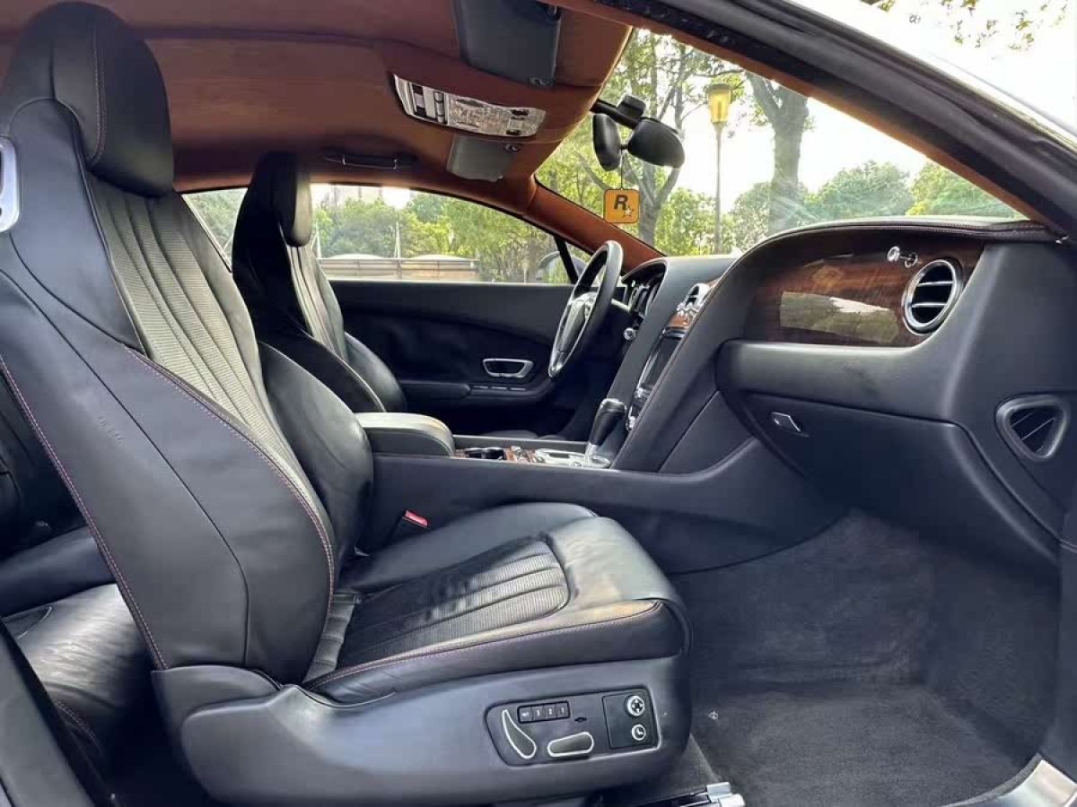 賓利 歐陸  2012款 4.0T GT V8圖片
