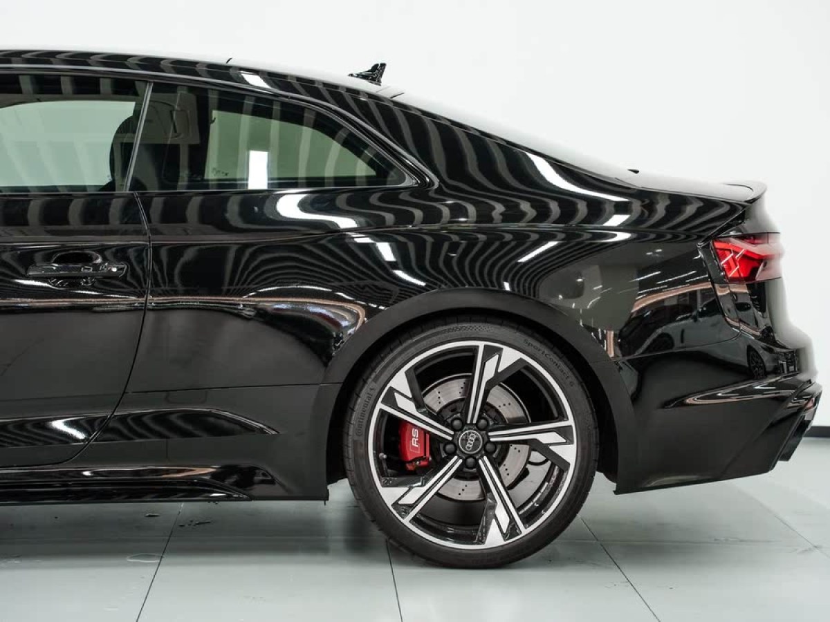 奧迪 奧迪RS 5  2021款 RS5 Coupe 黑曜版圖片