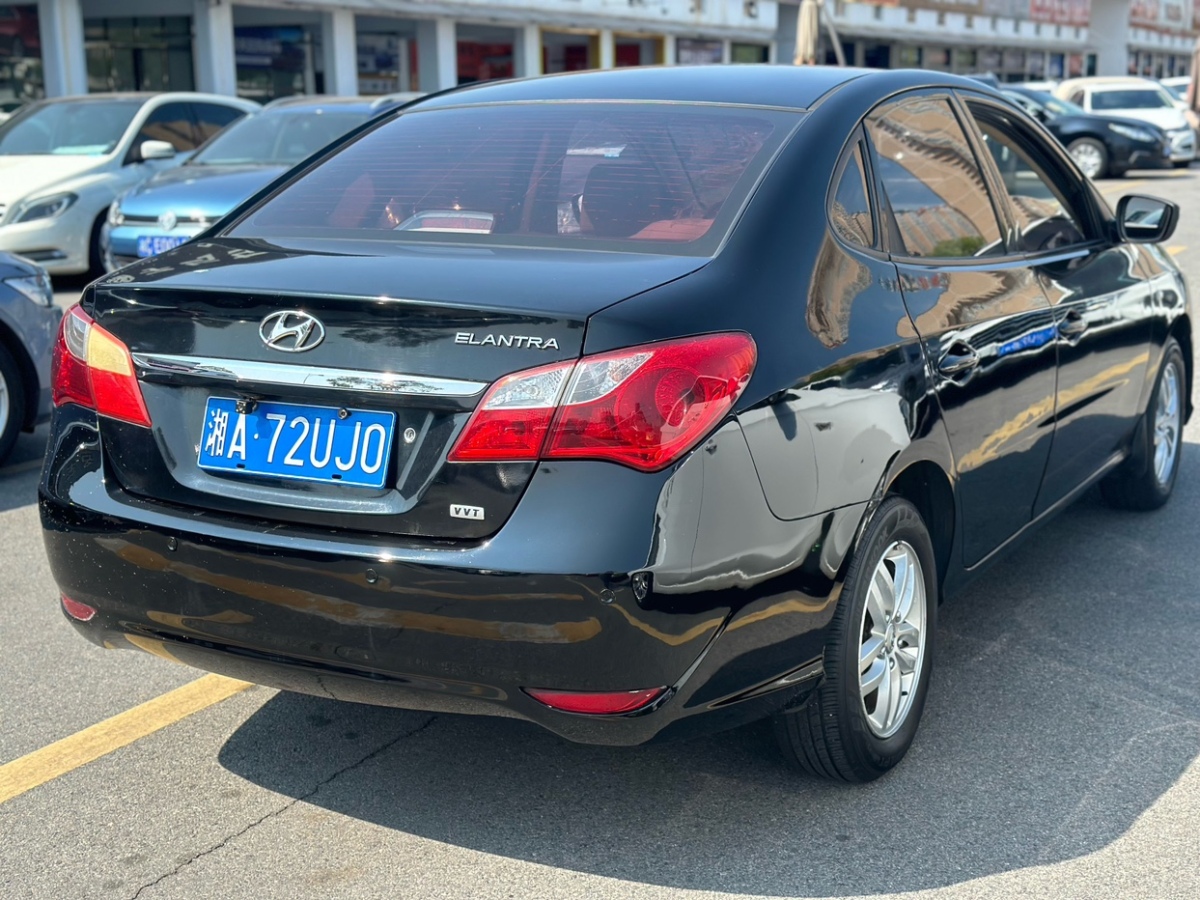 現(xiàn)代 悅動(dòng)  2011款 1.6L 手動(dòng)舒適型圖片