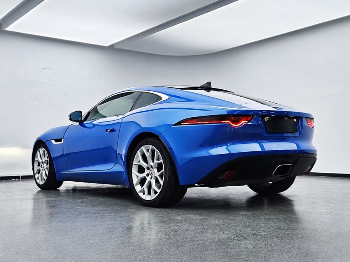 捷豹 F-TYPE  2019款 2.0T 硬頂版圖片