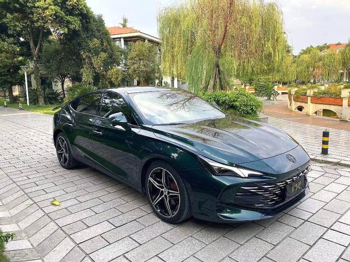 名爵 名爵7  2023款 2.0T 自動(dòng)Trophy+激擎耀世版圖片