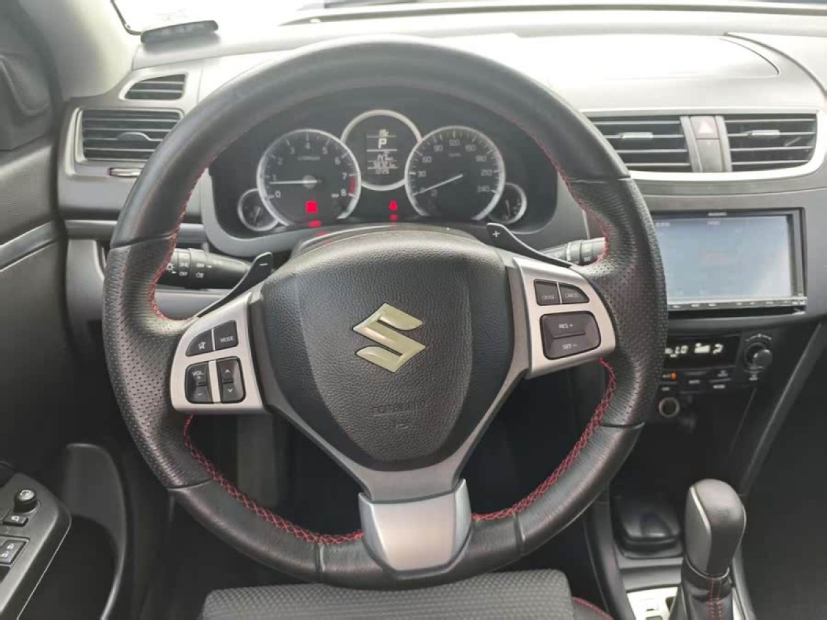 鈴木 速翼特  2014款 1.6L CVT兩驅(qū)豪華版圖片