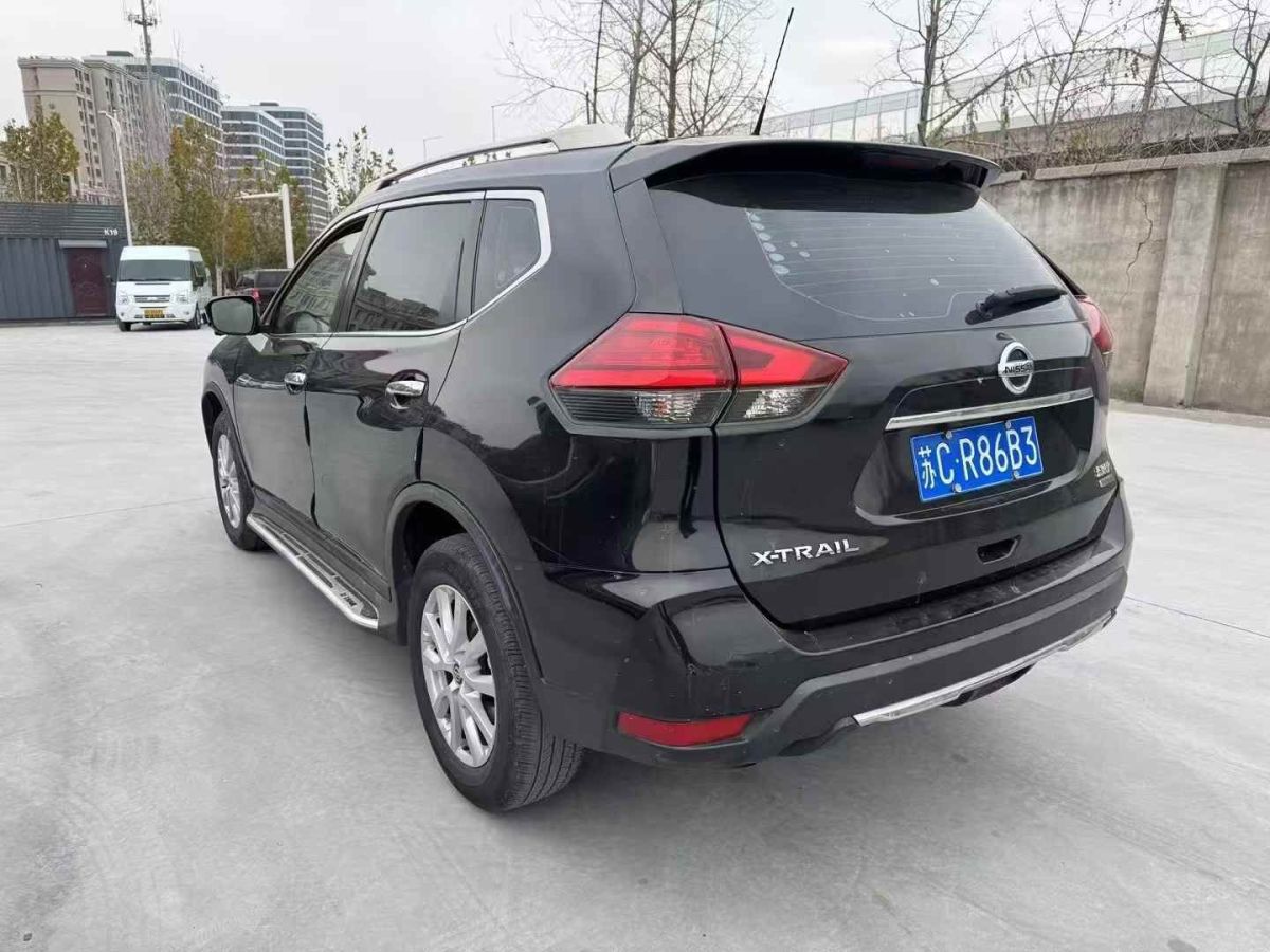 日產(chǎn) 奇駿  2019款 2.0L CVT七座舒適版 2WD圖片