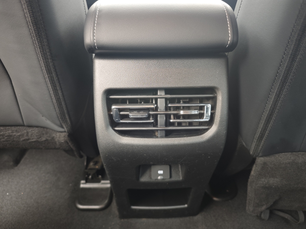 2021年5月哈弗 M6  2021款 PLUS 1.5T DCT尊貴智聯(lián)型