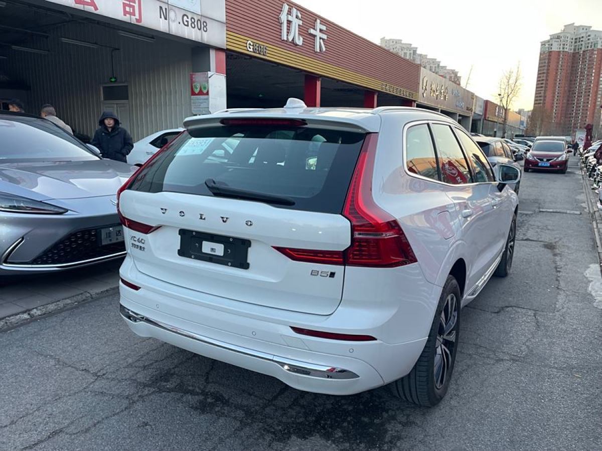 沃尔沃 XC60  2023款 B5 四驱智远豪华版图片