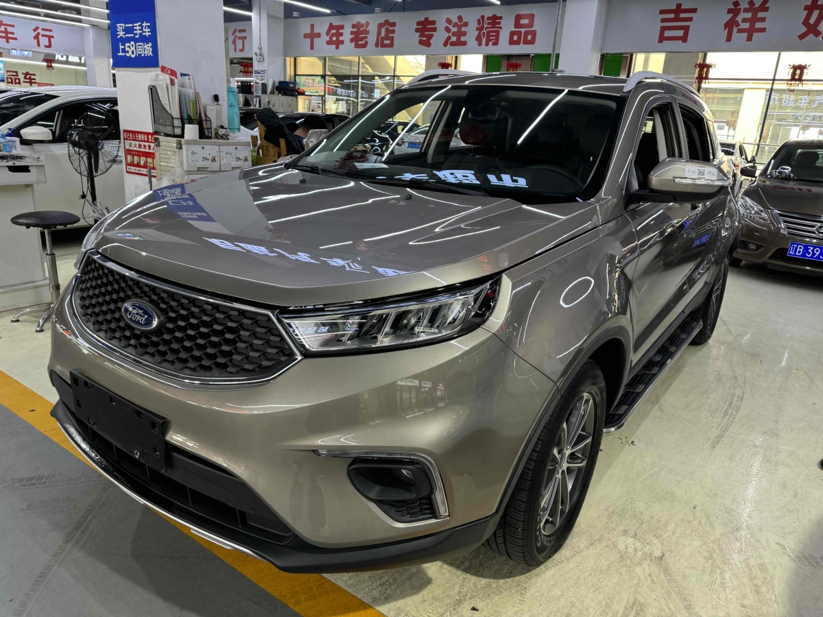 2019年9月福特 領(lǐng)界  2019款 EcoBoost 145 CVT鉑領(lǐng)型