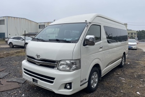 2014年4月豐田 HIACE  2.7L自動(dòng)豪華版13座