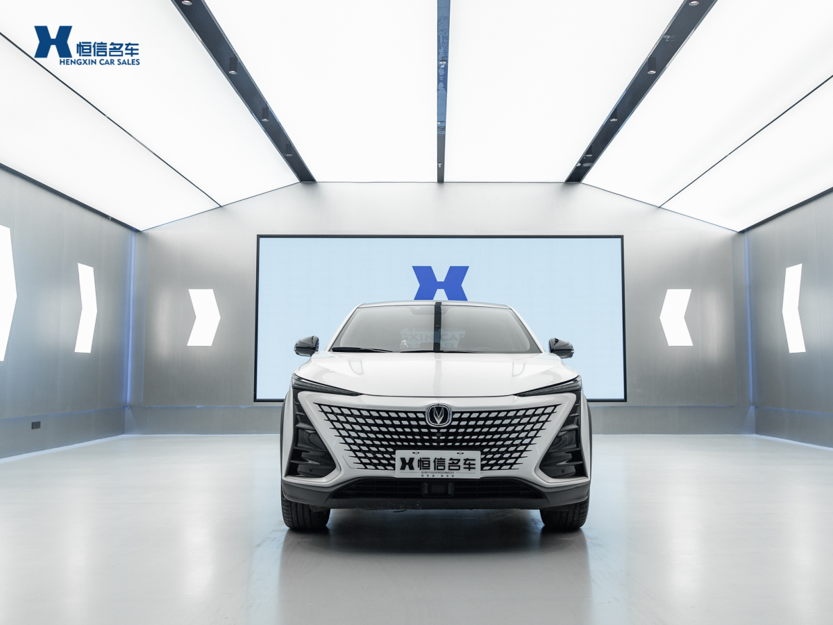 長(zhǎng)安 UNI-T  2020款 1.5T 尊貴型圖片