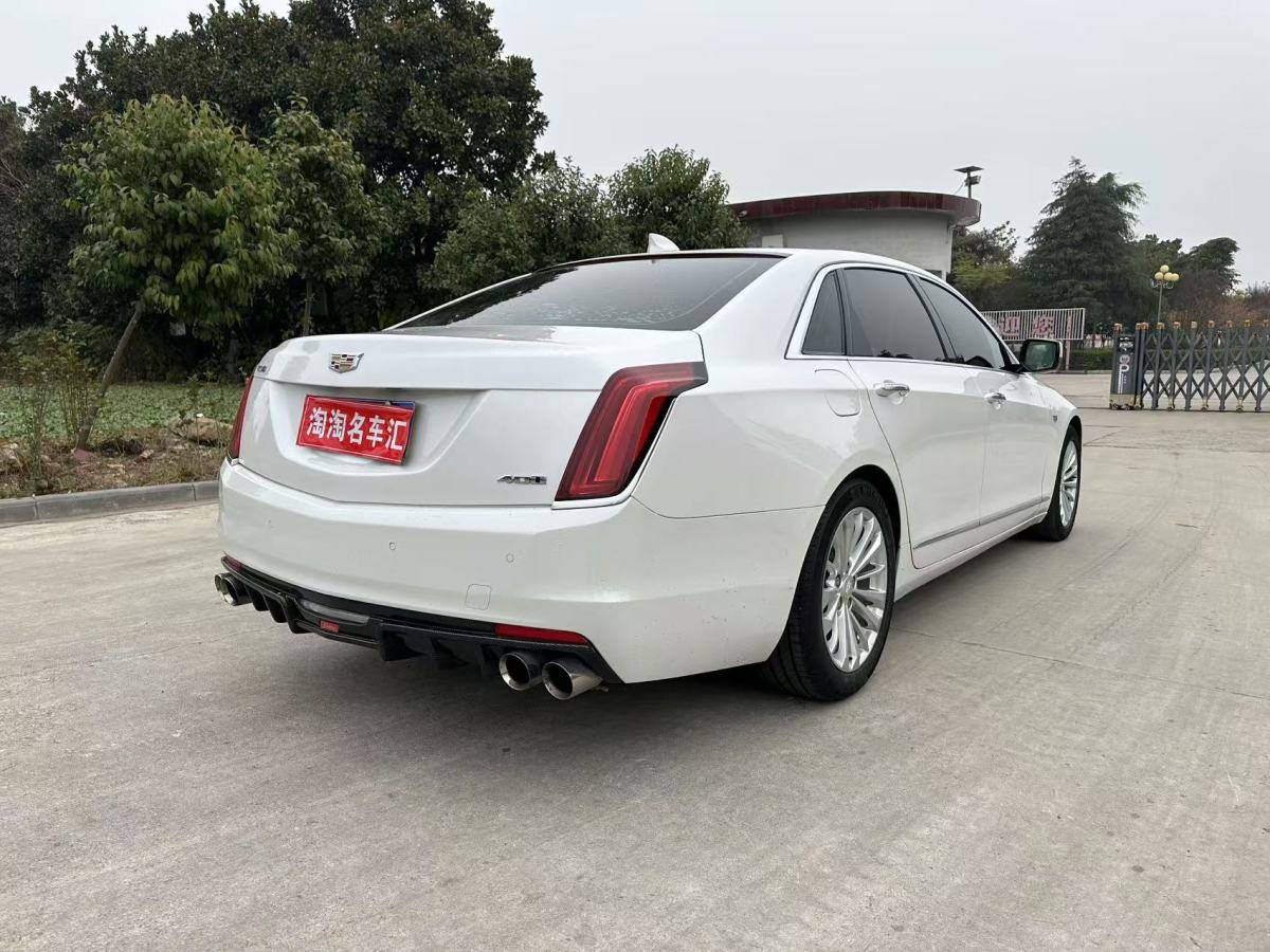 凱迪拉克 CT6  2017款 28T 時(shí)尚型圖片