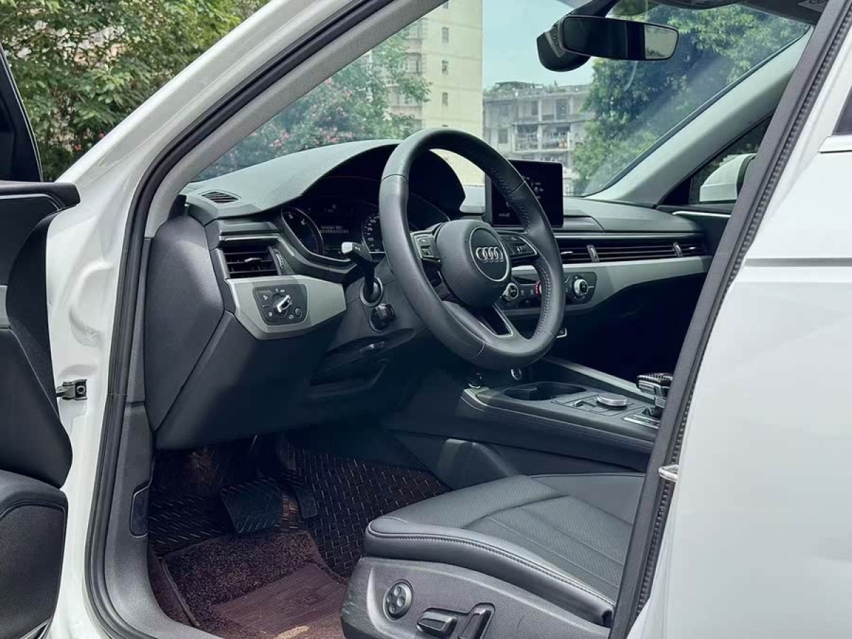 奧迪 奧迪A4L  2018款 30周年年型 40 TFSI 進(jìn)取型圖片