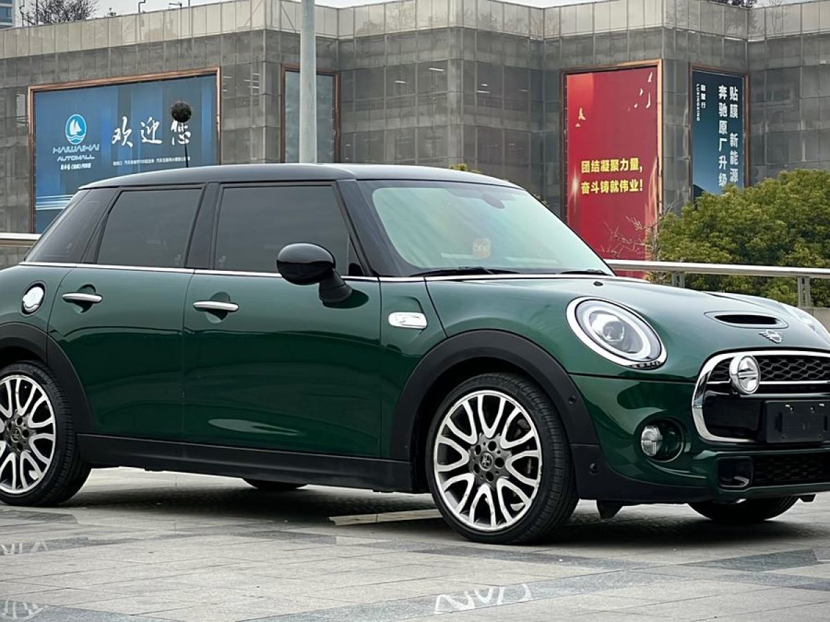 MINI MINI  2019款 2.0T COOPER S 藝術(shù)家 五門版圖片