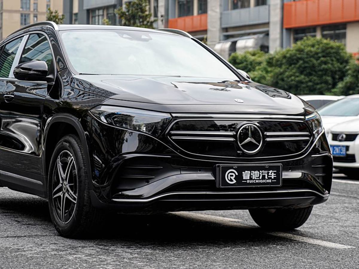 奔馳 奔馳EQA  2022款 EQA 300 4MATIC 首發(fā)特別版圖片