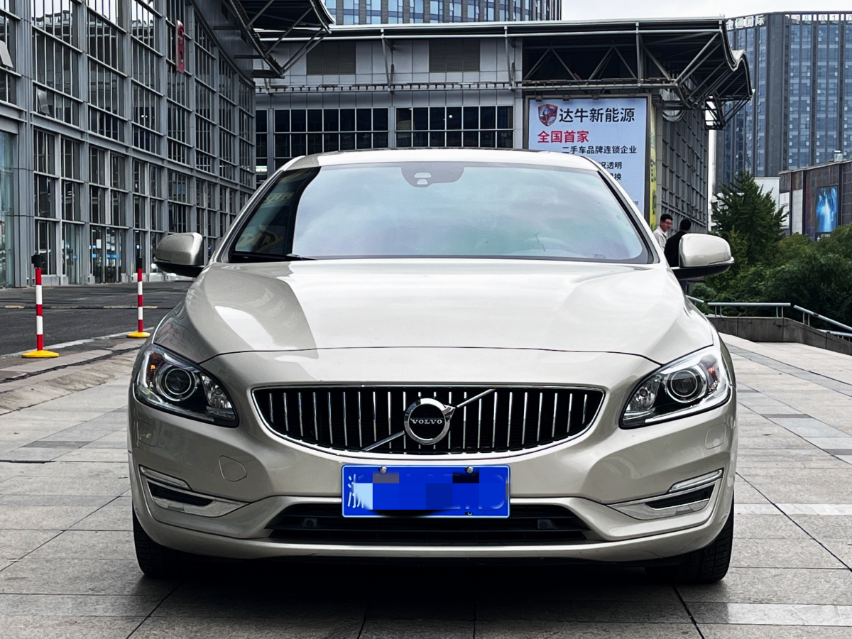 沃爾沃 S60  2014款 2.0T T5 個性運動版(改款)圖片