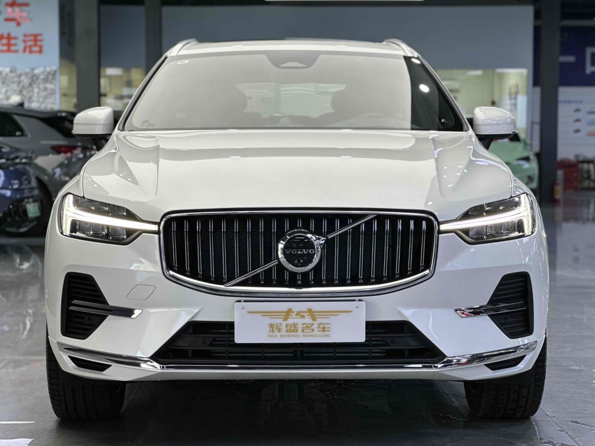 沃爾沃 XC60新能源  2024款 T8 插電混動(dòng) 長續(xù)航四驅(qū)智雅豪華版圖片