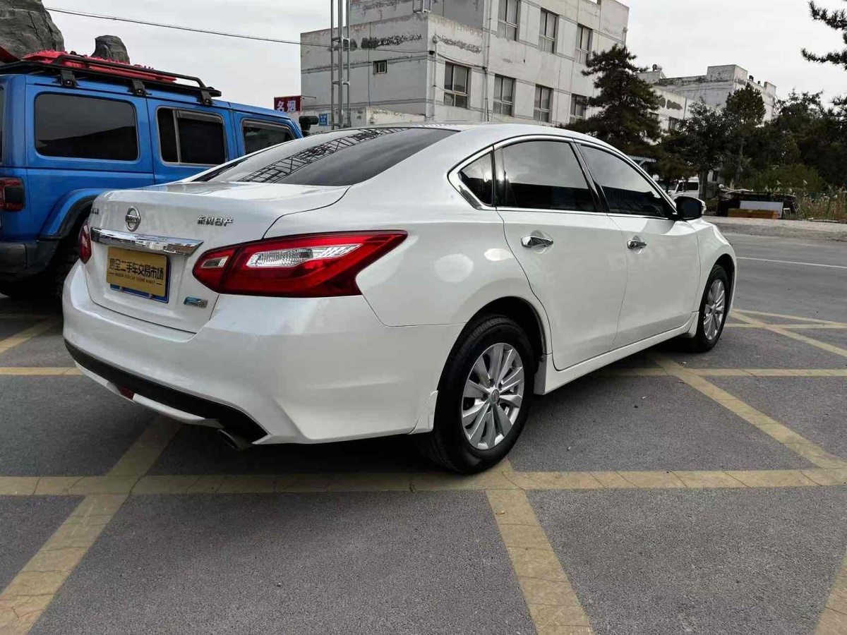 日產(chǎn) 天籟  2016款 改款 2.0L XL舒適版圖片