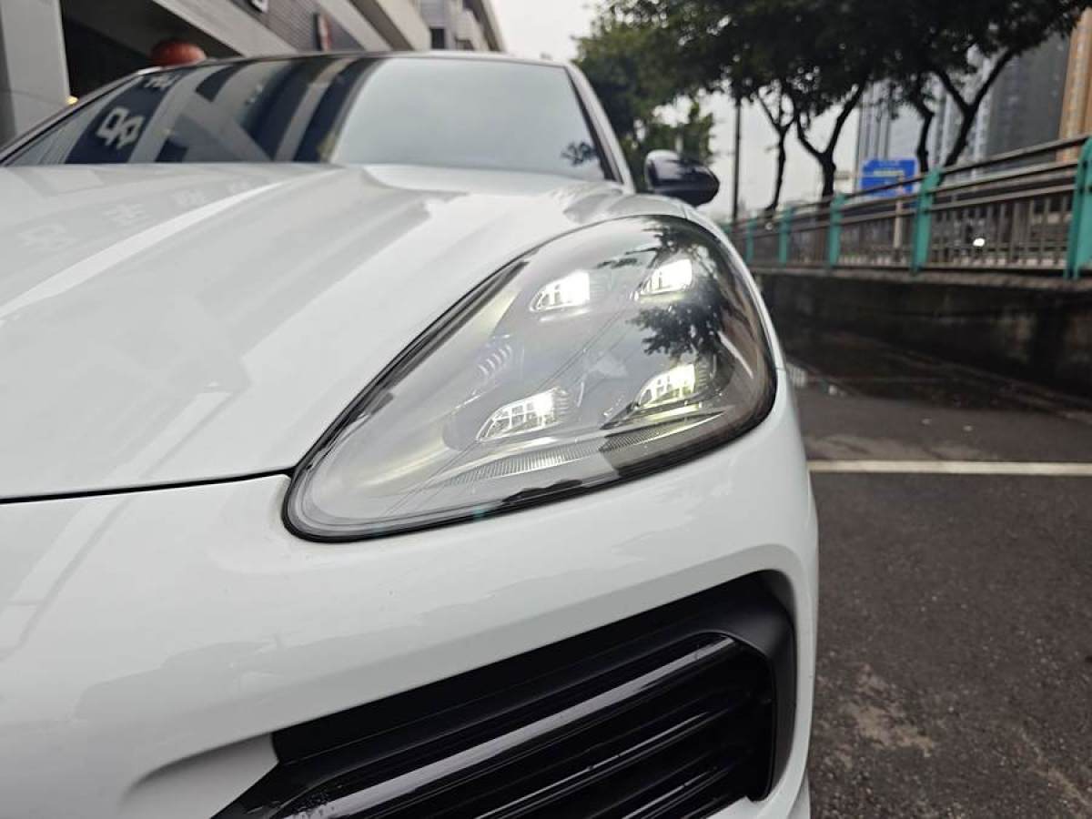 2023年1月保時捷 Cayenne新能源  2023款 Cayenne E-Hybrid 2.0T 鉑金版