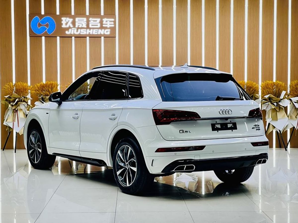 奥迪 奥迪Q5L  2023款 40T 豪华动感型图片