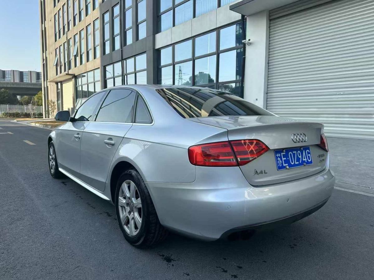 奧迪 奧迪A4L  2009款 2.0 TFSI 技術(shù)型圖片