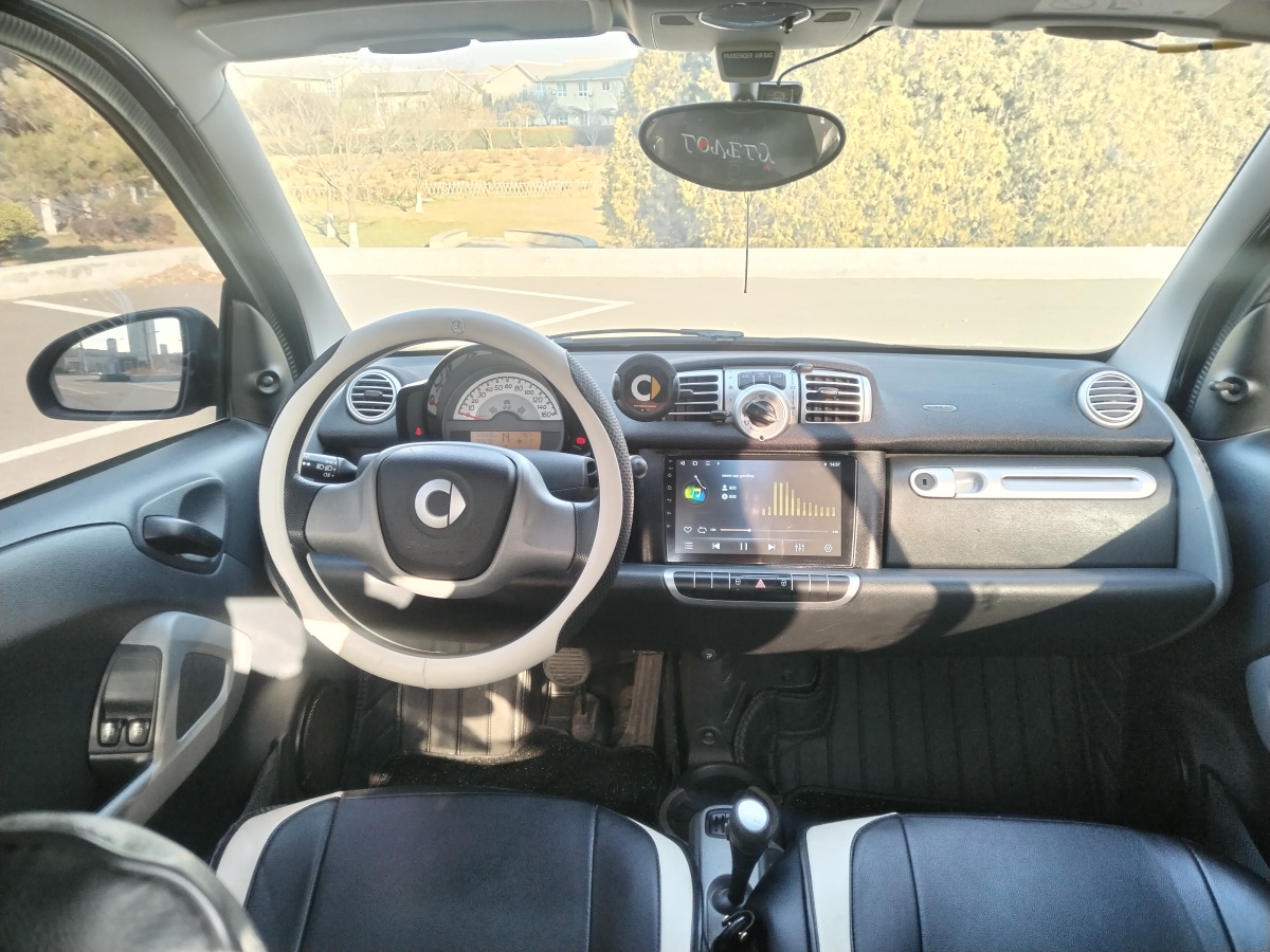 smart fortwo  2015款 1.0 MHD 新年特別版圖片